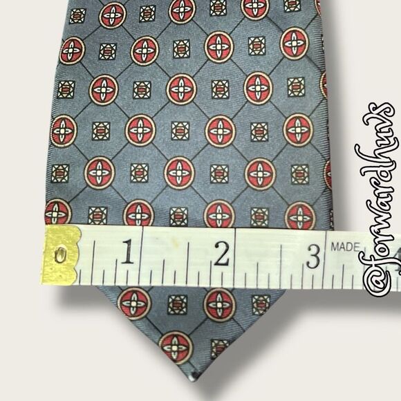 Oscar de la Renta Vintage Silk Necktie – Elegant and Timeless - Picture 4 of 8